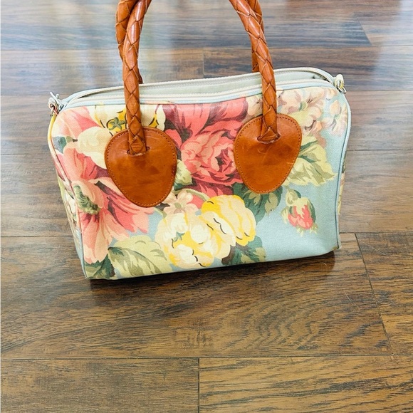 Vintage Nordic House Designs Coated Canvas Green Floral Tote - Picture 2 of 5